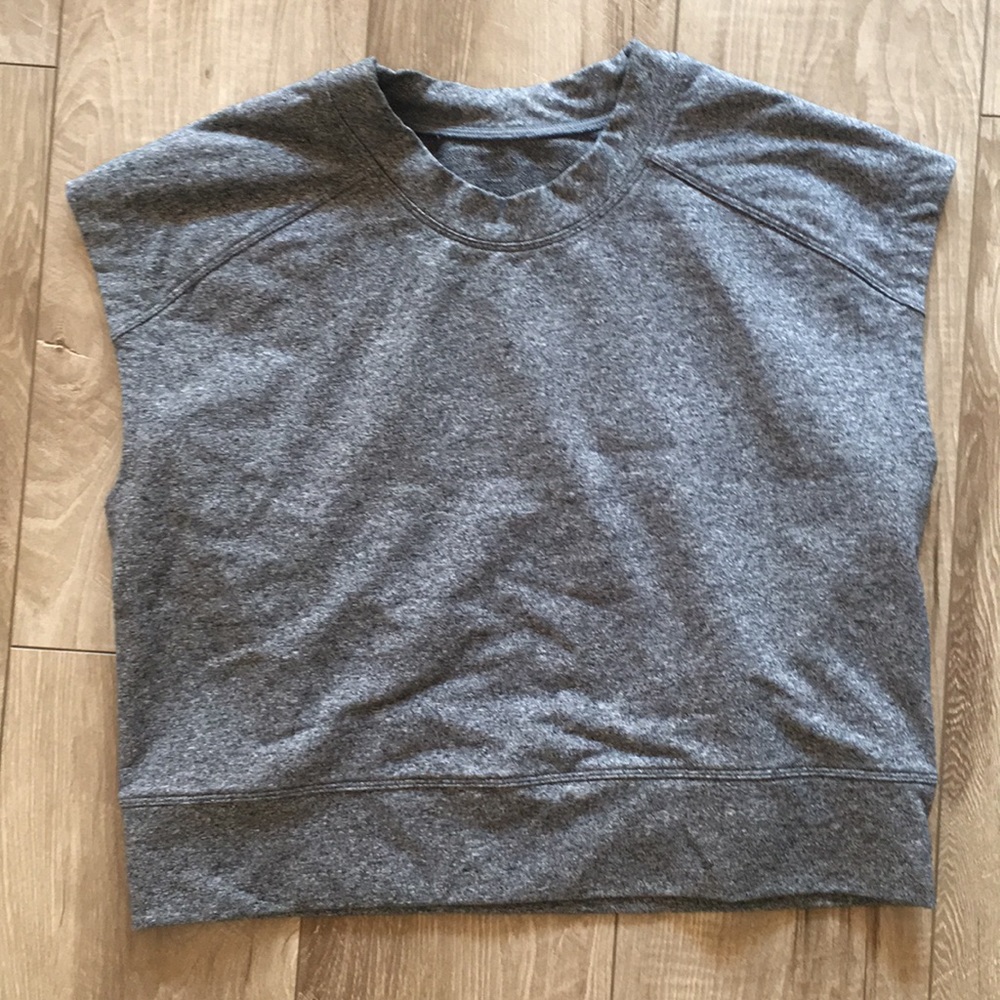 Lululemon Lab Gray Crop Top Size 4